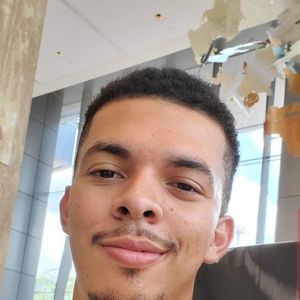 Meet your Posher, Luis